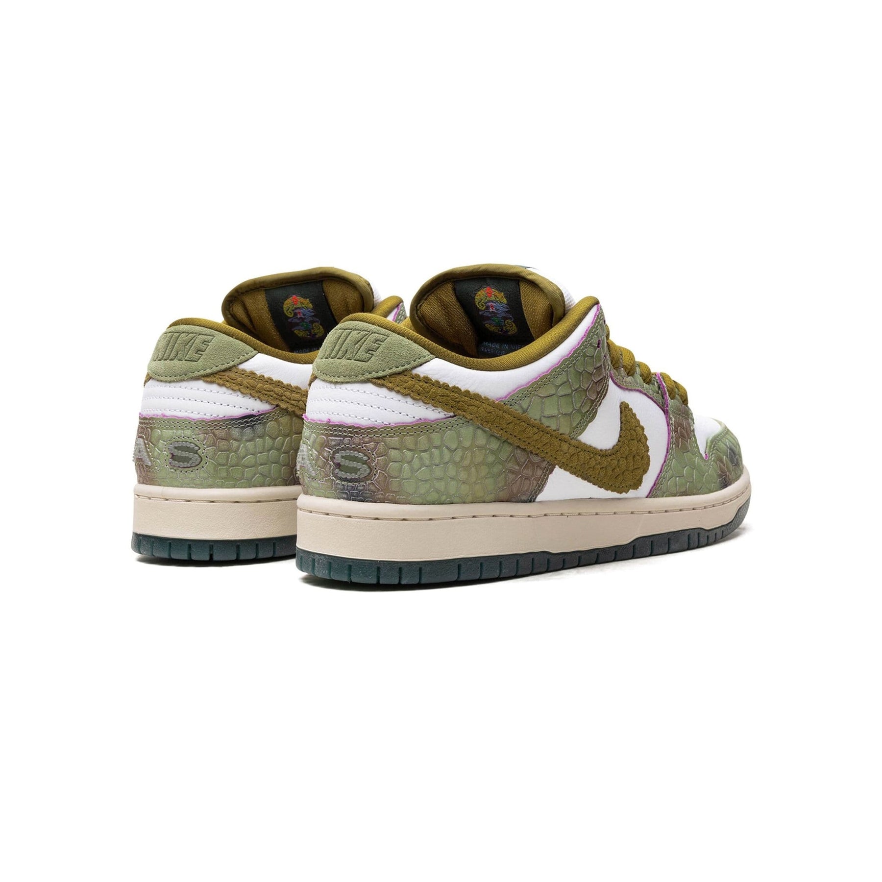 Nike Dunk Low SB Alexis Sablone Chameleon