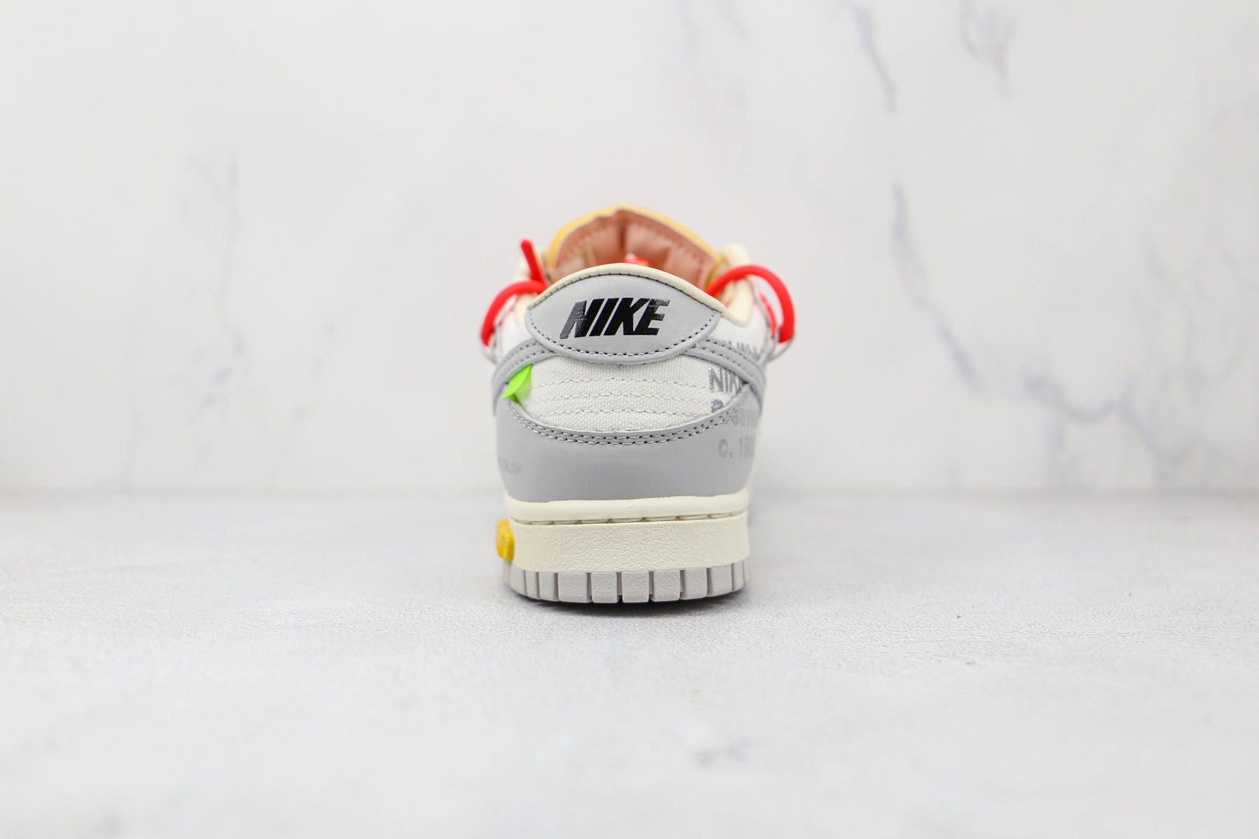 Nike Dunk Low Off White Lot 06:50